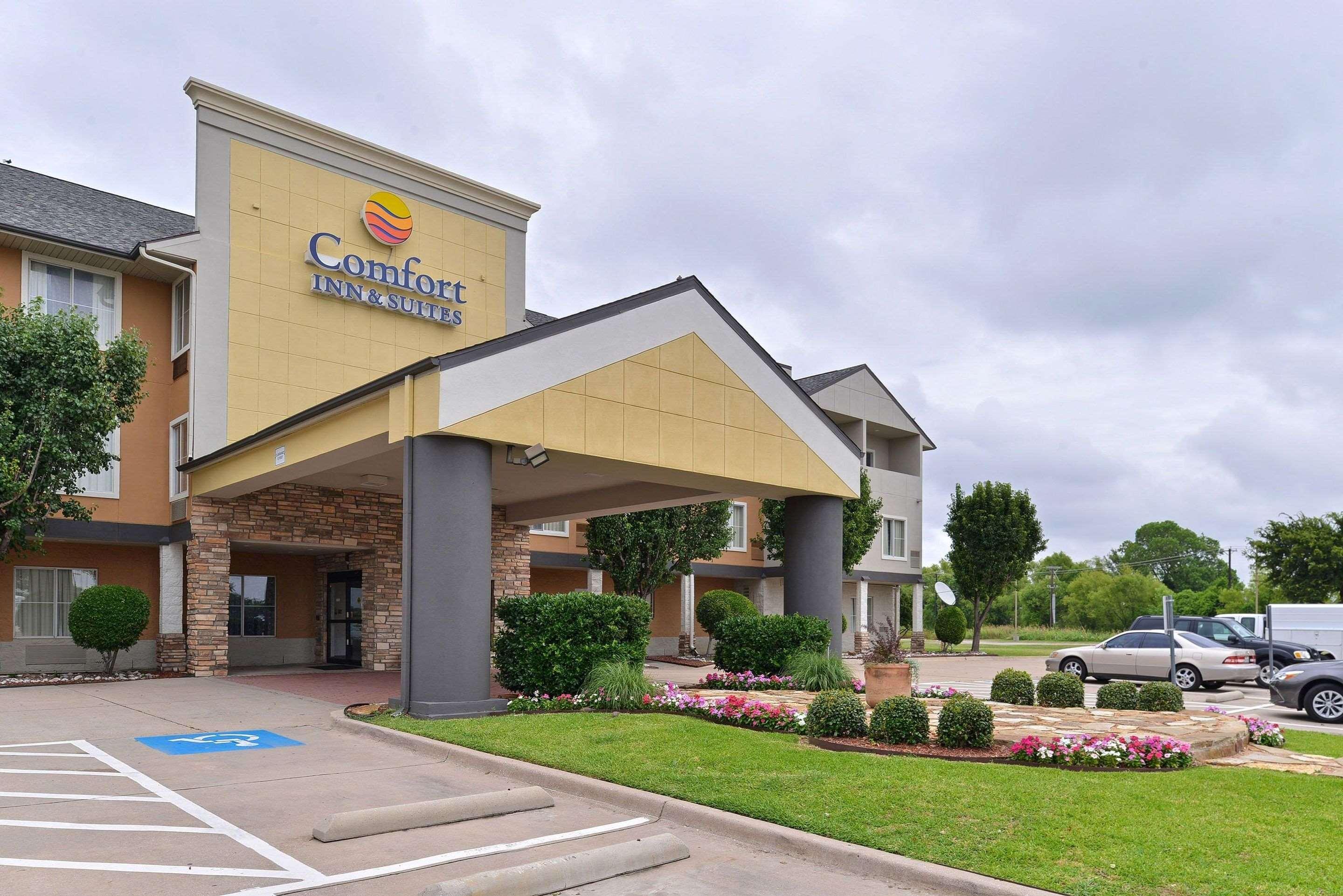 Comfort Inn & Suites Frisco - Plano Exterior photo